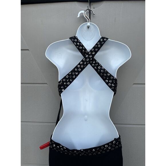 Mac Duggal NWT Floral Sequined Criss Cross Bodice Gown Size 8 Black Cutout - Picture 14 of 16